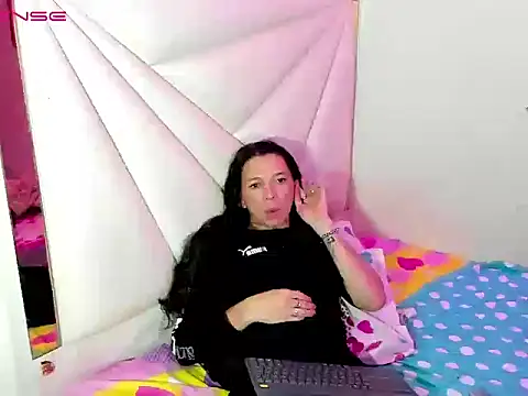 ale-noah online show from April 25, 2026, 3:31 pm