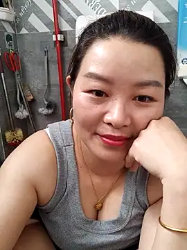 Snapshot of Jennie_dogy chatting on May 18, 2026, 1:13 am Jennie dogy online show from May 18, 2026, 1:13 am