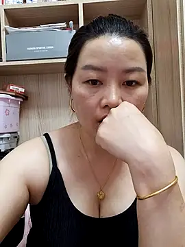 Snapshot of Jennie_dogy chatting on June 7, 2026, 2:16 am Jennie dogy online show from June 7, 2026, 2:16 am