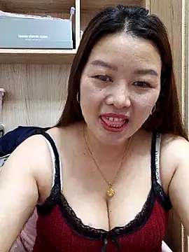 Snapshot of Jennie_dogy chatting on June 15, 2026, 4:25 am Jennie dogy online show from June 15, 2026, 4:25 am