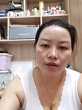 Snapshot of Jennie_dogy chatting on June 23, 2026, 1:58 am Jennie dogy online show from June 23, 2026, 1:58 am