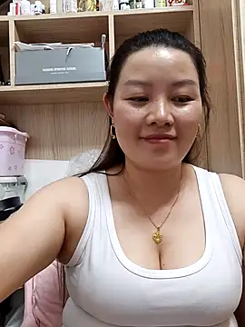 Snapshot of Jennie_dogy chatting on July 4, 2026, 12:55 pm Jennie dogy online show from July 4, 2026, 12:55 pm