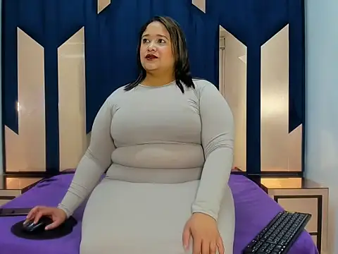 bustyy juicyrx online show from February 21, 2026, 12:39 pm