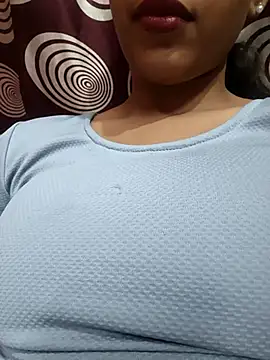 Snapshot of komalsharma99 chatting on May 6, 2026, 3:06 pm komalsharma99 online show from May 6, 2026, 3:06 pm
