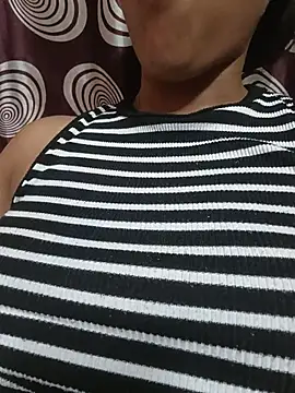 Snapshot of komalsharma99 chatting on June 8, 2026, 6:52 pm komalsharma99 online show from June 8, 2026, 6:52 pm