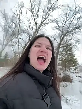 chilhorny online show from February 11, 2026, 6:07 am