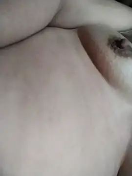 Snapshot of Erika--006 chatting on March 11, 2026, 6:14 pm Erika--006 online show from March 11, 2026, 6:14 pm