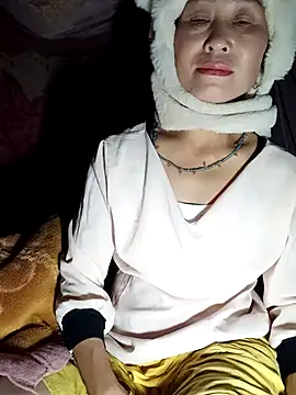 witch-xx online show from March 18, 2026, 5:49 pm