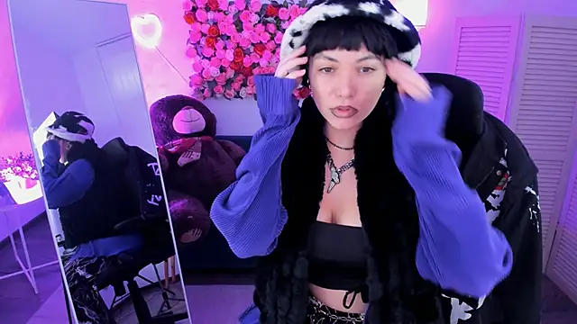 NeoGeisha online show from April 20, 2026, 1:14 pm