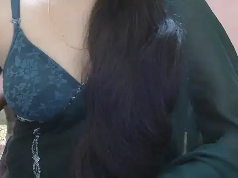 Snapshot of Cute_Sheetal chatting on May 17, 2026, 1:07 pm Cute Sheetal online show from May 17, 2026, 1:07 pm