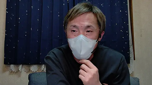 Snapshot of renrenta_77 chatting on March 5, 2026, 12:01 pm renrenta 77 online show from March 5, 2026, 12:01 pm