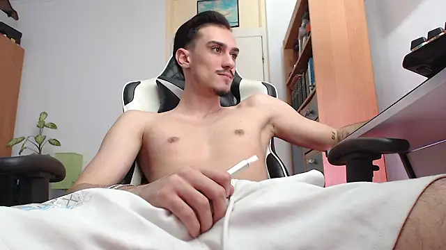 silasluxor online show from March 22, 2026, 10:40 am