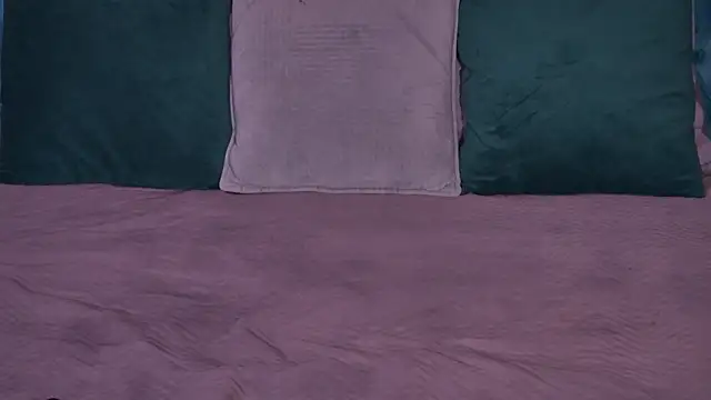 NayaBliss online show from April 7, 2026, 2:50 pm