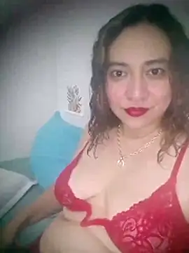 Snapshot of Nyssa_Coil chatting on February 24, 2026, 4:10 am Nyssa Coil online show from February 24, 2026, 4:10 am