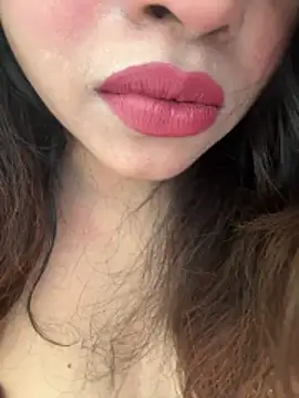 riya sharma11 online show from March 30, 2026, 4:13 am