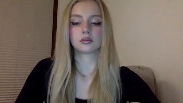 MayaWetDream online show from March 23, 2026, 8:02 pm