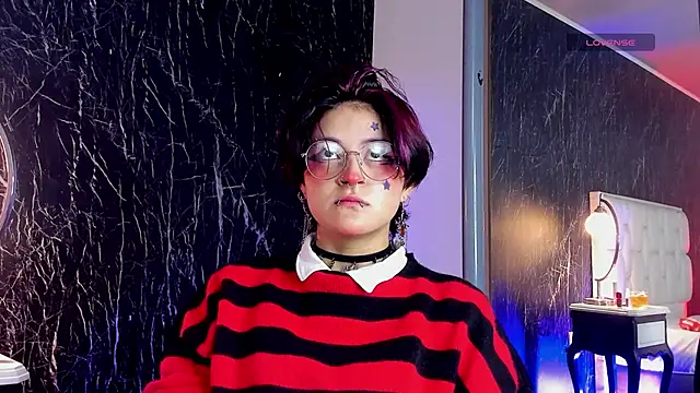 Snapshot of YuuMiko chatting on March 4, 2026, 12:11 pm YuuMiko online show from March 4, 2026, 12:11 pm