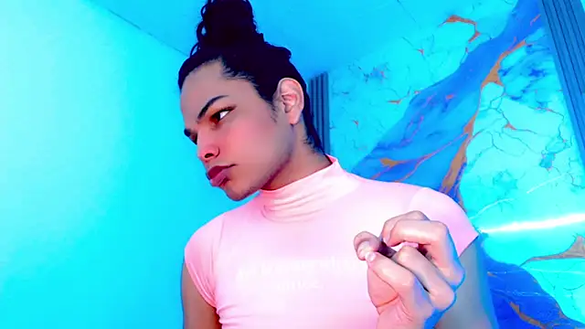Snapshot of Zonce_shimer chatting on May 7, 2026, 7:08 pm Zonce shimer online show from May 7, 2026, 7:08 pm