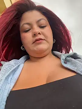 Lia-Moon77 online show from April 11, 2026, 3:49 pm