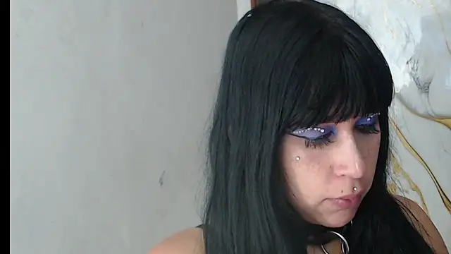 Snapshot of valen_ros chatting on April 28, 2026, 7:46 am valen ros online show from April 28, 2026, 7:46 am