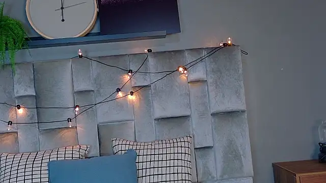 FernandaBrown   online show from February 13, 2026, 7:21 pm