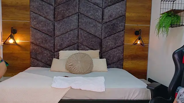 FernandaBrown   online show from March 3, 2026, 7:42 pm