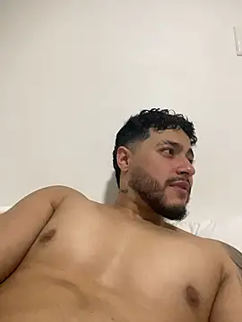Snapshot of MattiaDupont chatting on April 5, 2026, 7:33 pm MattiaDupont online show from April 5, 2026, 7:33 pm