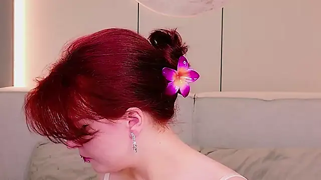Milana Bold online show from July 21, 2026, 8:33 pm