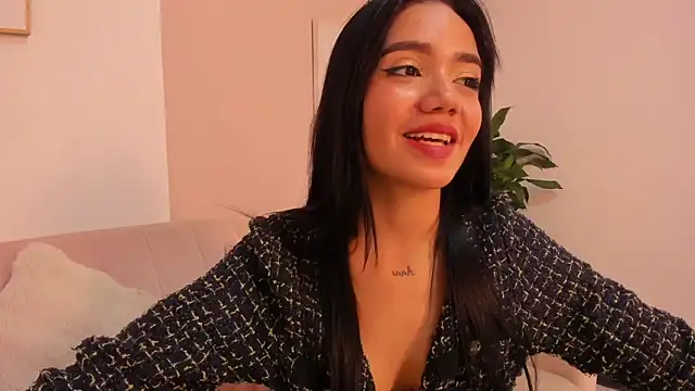 Mila jenner online show from February 26, 2026, 12:42 am