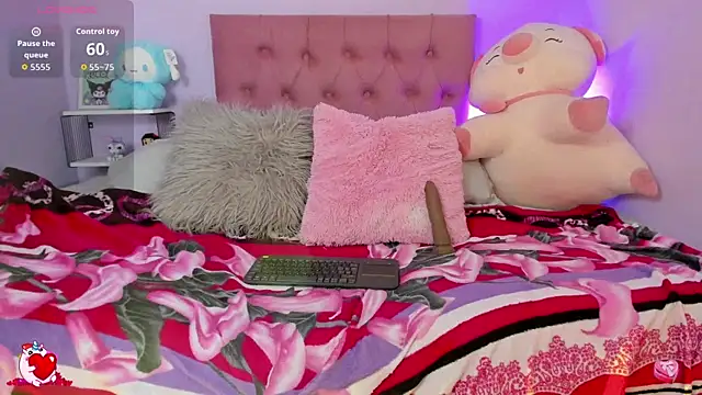 Snapshot of SophieAdamst chatting on March 3, 2026, 7:42 pm SophieAdamst online show from March 3, 2026, 7:42 pm