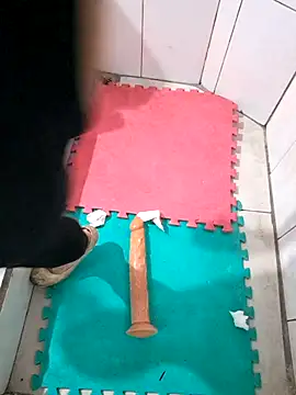 Snapshot of Vale_89A chatting on February 21, 2026, 5:41 am Vale 89A online show from February 21, 2026, 5:41 am