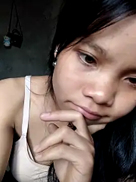 camtu00 online show from March 3, 2026, 1:56 am