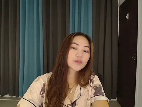 babydenxx69 online show from February 5, 2026, 11:04 am