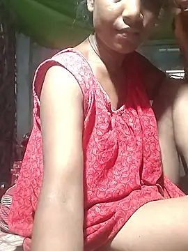 Sweet-runi online show from May 26, 2026, 12:39 am