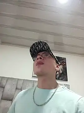 Emmanuel Lust online show from February 17, 2026, 11:50 am