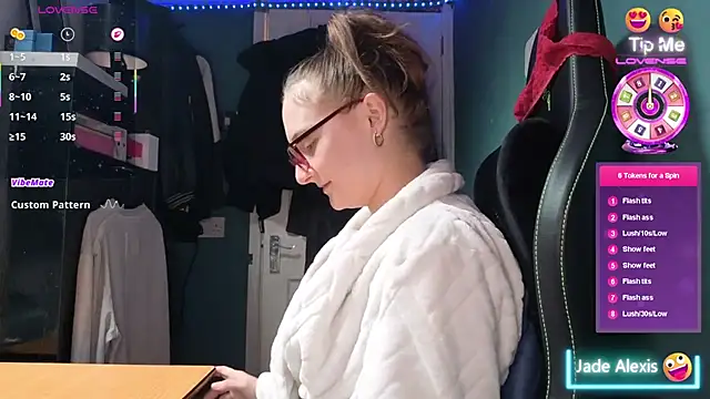 JadeAlexis403 online show from March 12, 2026, 11:38 am