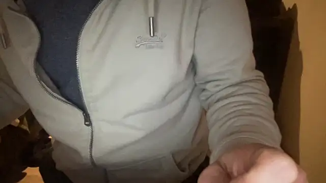 raoulbtnbois online show from February 15, 2026, 1:35 am