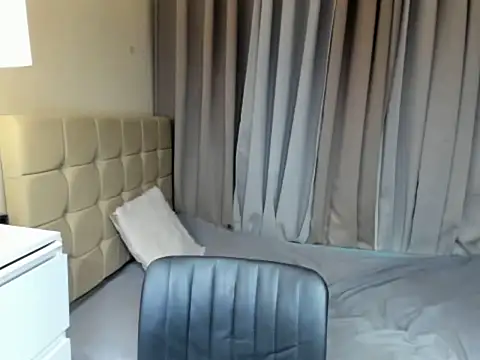 Janelaxx online show from February 25, 2026, 4:49 pm