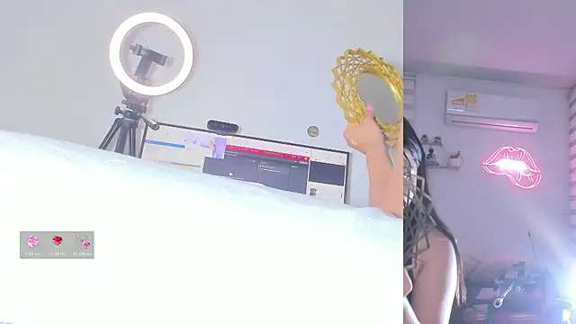 lana  kane   online show from April 21, 2026, 9:04 am