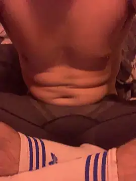 Camlechera1995 online show from February 27, 2026, 4:34 am