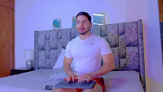 NICK MOSS  online show from March 11, 2026, 11:16 am