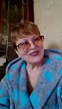 SophieBurns online show from April 19, 2026, 9:52 am