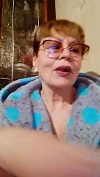 SophieBurns online show from April 19, 2026, 6:10 pm