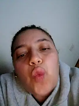 Snapshot of MajoArias chatting on May 2, 2026, 4:39 am MajoArias online show from May 2, 2026, 4:39 am
