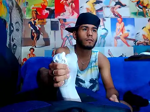 warmNoah online show from April 15, 2026, 7:10 pm