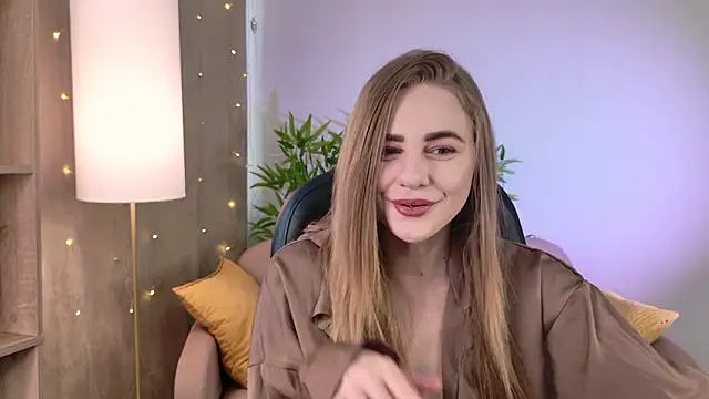 Erica Grace online show from February 24, 2026, 7:06 am