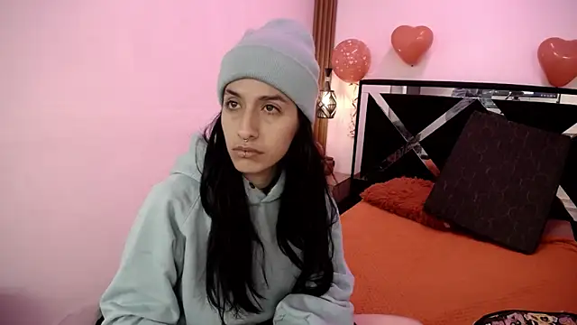 Snapshot of FRANCESCA_LOVE_ chatting on February 19, 2026, 12:56 pm FRANCESCA LOVE online show from February 19, 2026, 12:56 pm