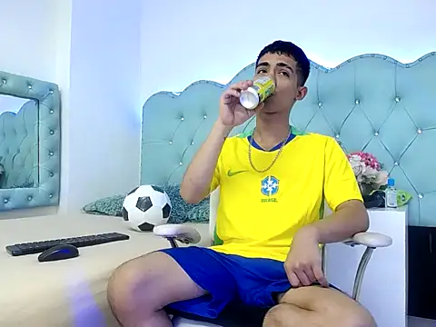 Apolo Richards online show from February 20, 2026, 7:36 pm