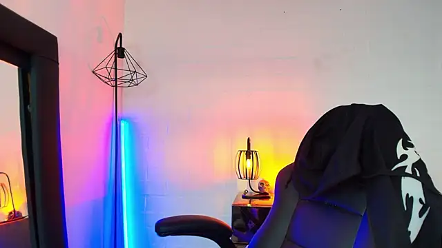 Axell Kussh online show from March 27, 2026, 3:12 am