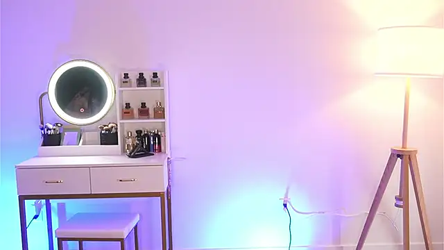 Eva-savage online show from April 10, 2026, 5:50 pm